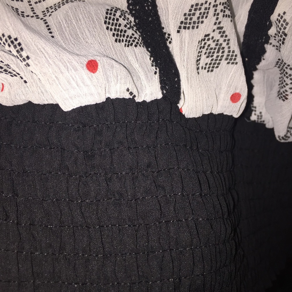 Rose Patterned Blouse - Picture 4 of 4